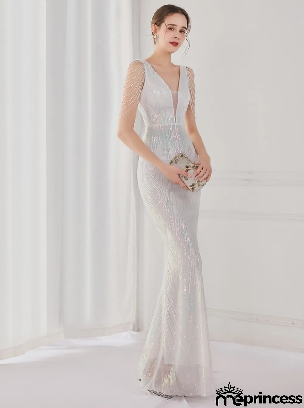 Spring Elegant White Bling Sequins V Neck Tassel Gradient Mermaid Evening Dress