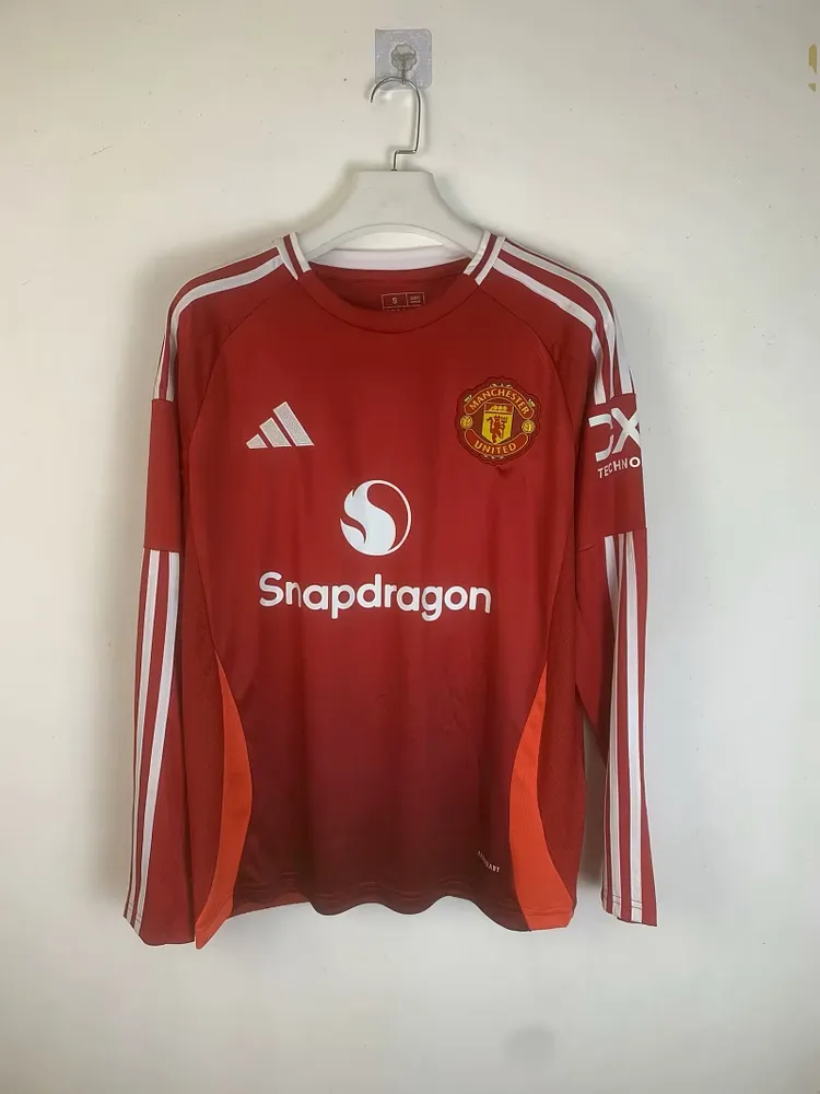 2024/25 Manchester United home long sleeve jersey.