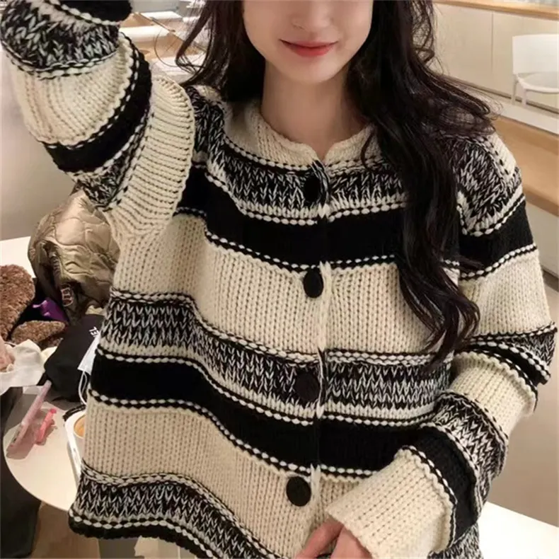 Uveng Uveng New Small Casual Female Cardigan Jacket Korean Version Of Color Stripe Short Coat Female Autumn And Winter