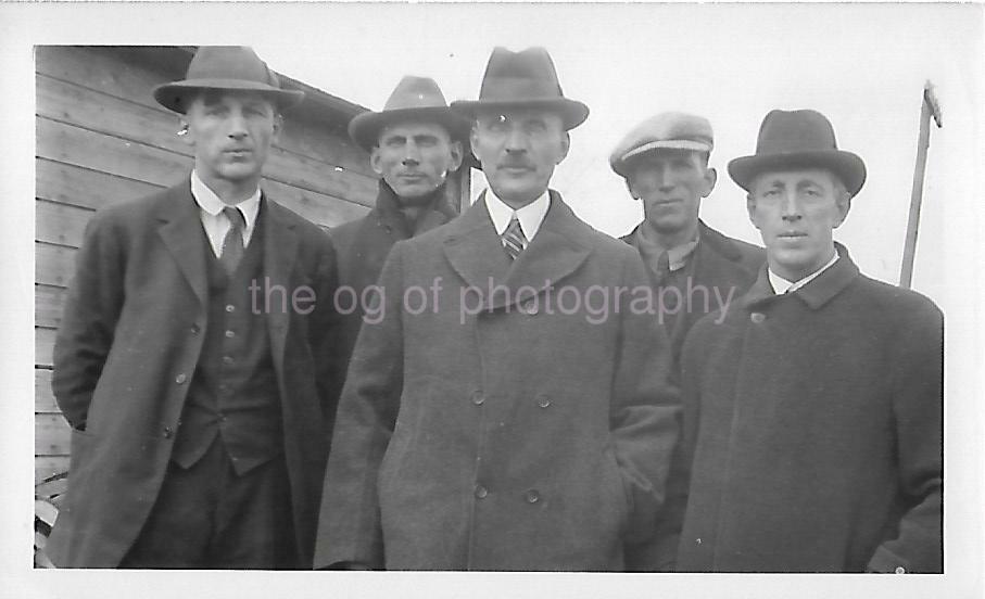 Vintage FOUND Photo Poster paintingGRAPH bw MEN FROM THEN Original Portrait 15 20 U