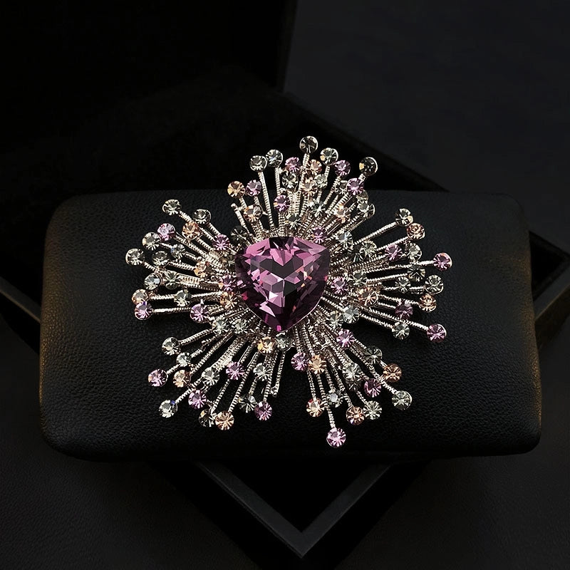 Luxury Emerald Crystal Brooch Women’s Retro Exaggerated Fashion Corsage New Elegant Full Diamond Pin Accessories