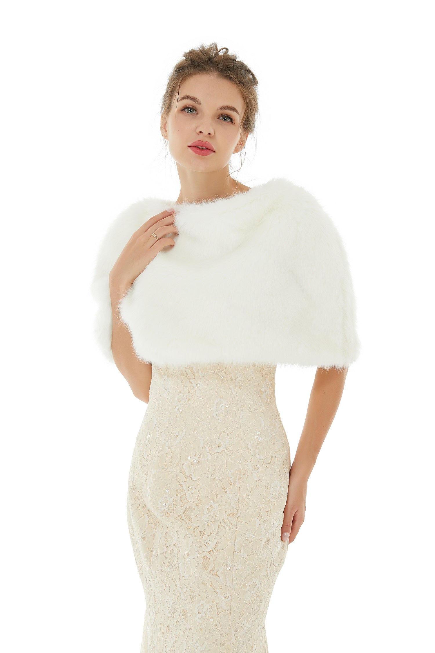 Luluslly White Winter Faux Fur Wedding Wrap