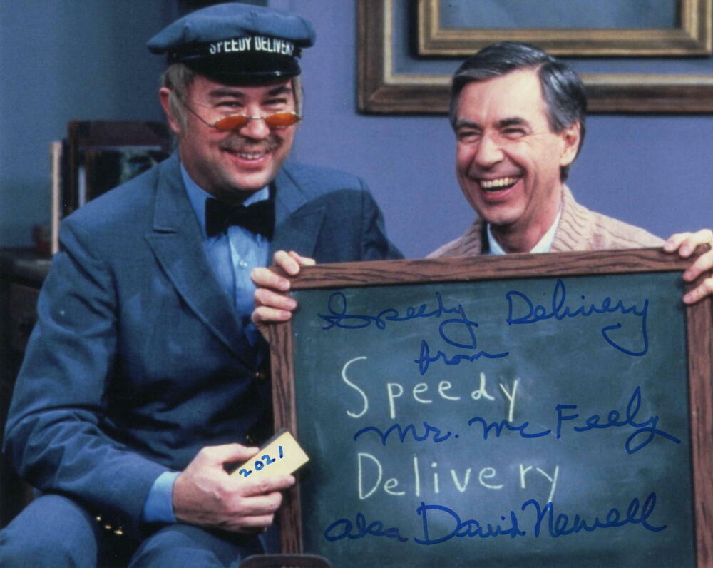 DAVID NEWELL SIGNED AUTOGRAPH 8X10 Photo Poster painting - MR MCFEELY MISTER ROGERS NEIGHBORHOOD