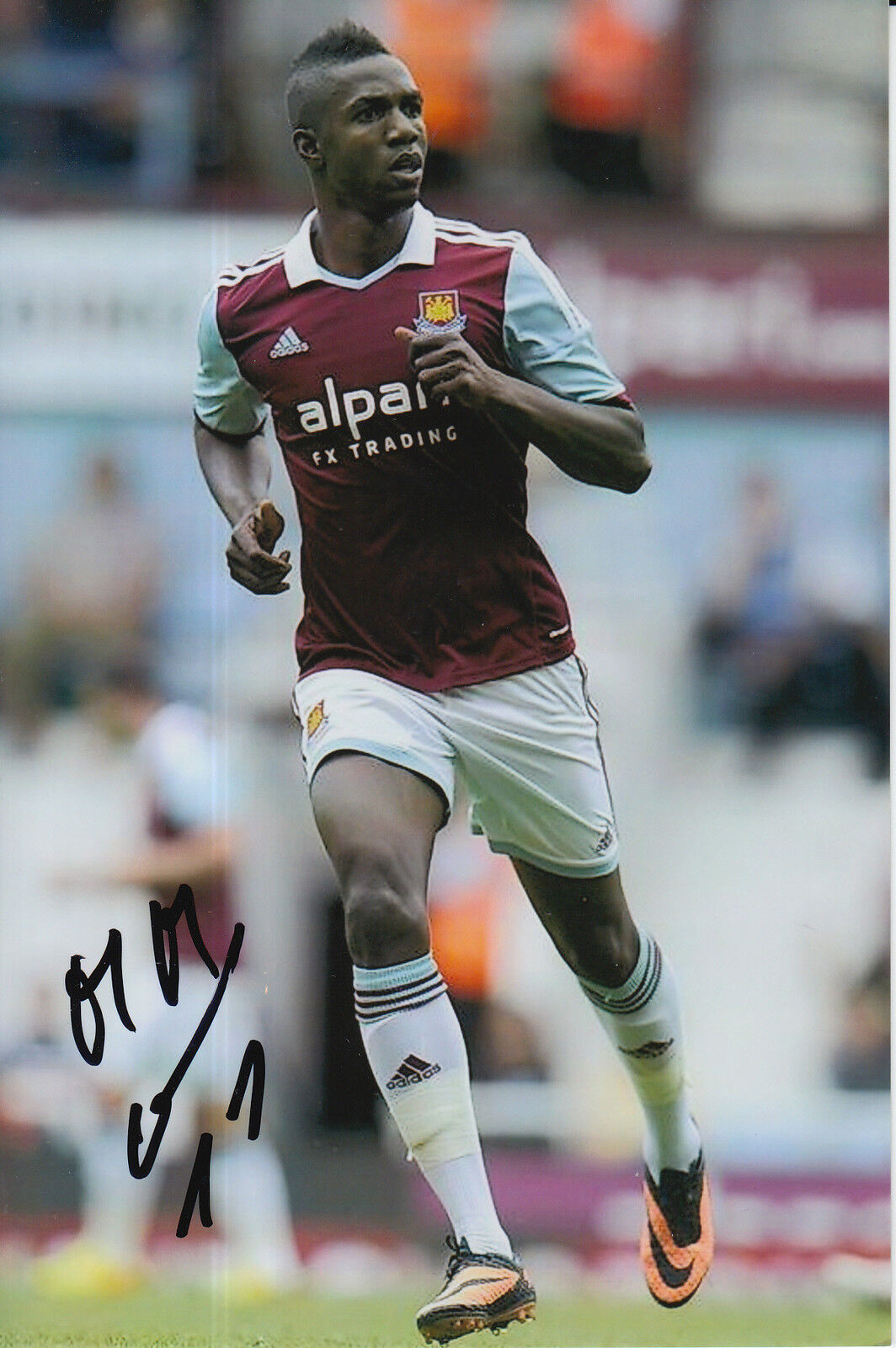 WEST HAM UNITED HAND SIGNED MODIBO MAIGA 6X4 Photo Poster painting 1.