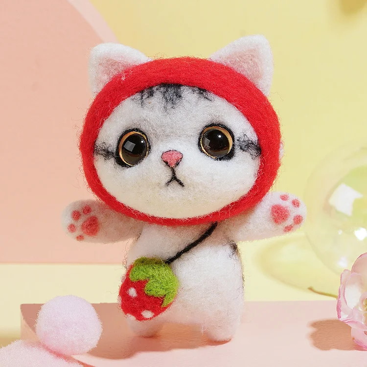 FeltingJoy - Cat Needle Felting Kit - Strawberry