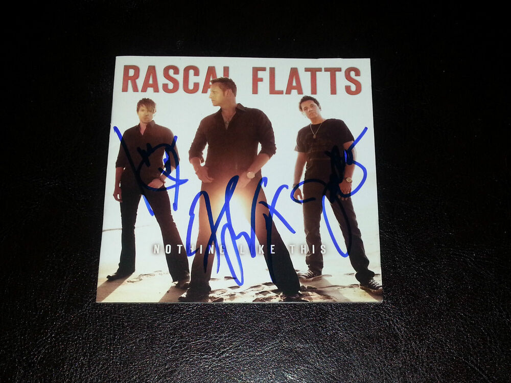 RASCALL FLATTS 'NOTHING LIKE THIS' GROUP SIGNED CD INSERT COVER *COA *LEVOX