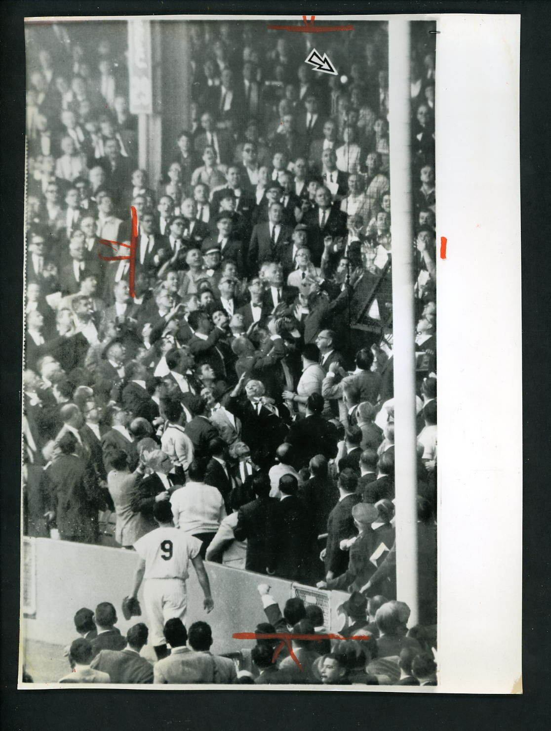 John Roseboro HOME RUN 1963 World Series Press Photo Poster painting LA Dodgers Roger Maris