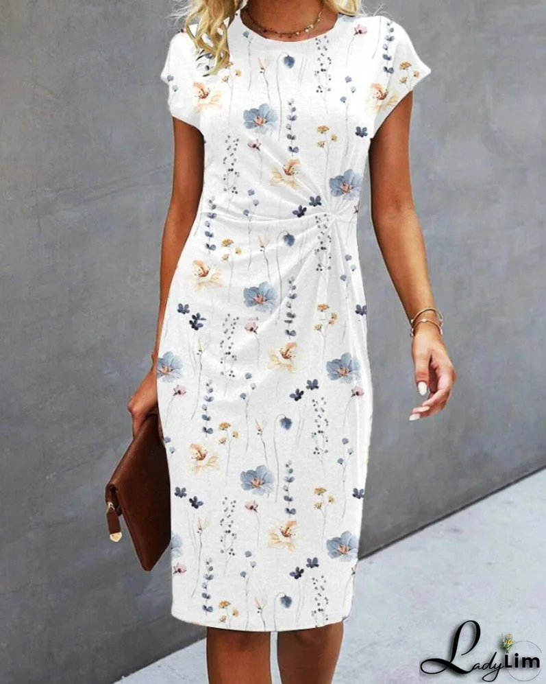 Floral dress with short sleeves
