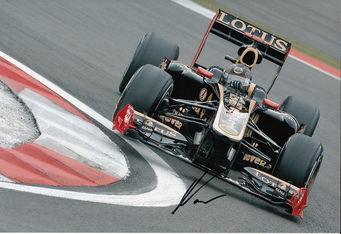 Nick Heidfeld Hand Signed Lotus Renault Photo Poster painting 12x8 4.