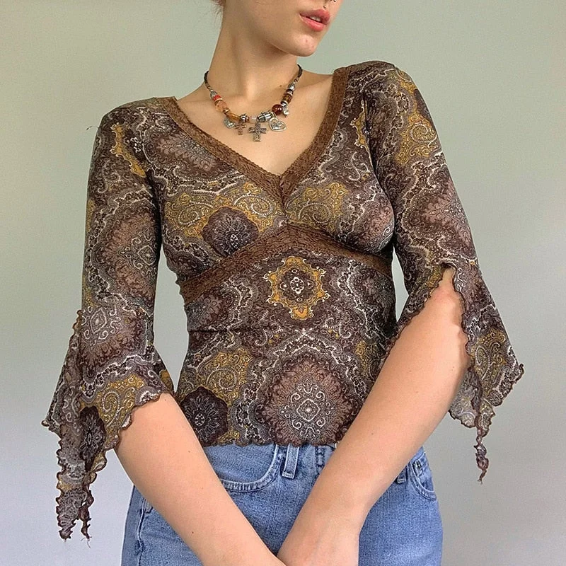 Gitana Vintage Flared Sleeve T Shirt Woman V Neck Slim Crop Top Kawaii Tee Shirts Tops Autumn Female Clothing Fairy Grunge 2022