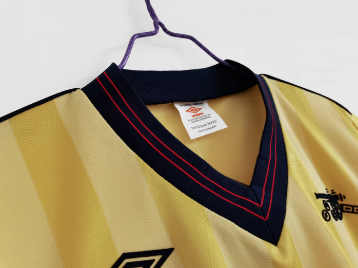 Retro Arsenal 1983/1986 away Football Shirt Thai Quality