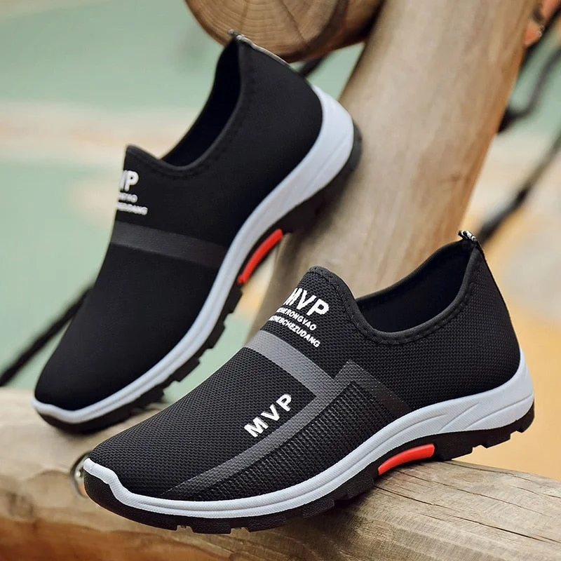 2021 New Men Shoes Spring Casual Shoes Comfortable Fashion Light Outdoor Running Climbing Shoes Hiking Sneakers Non-Slip Loafers