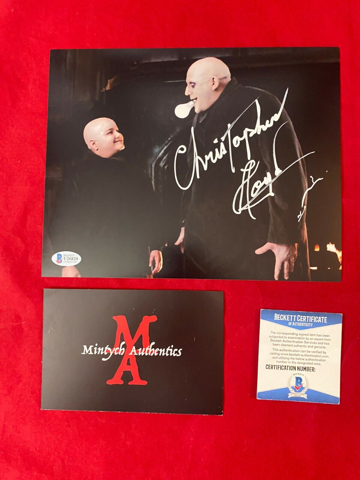 CHRISTOPHER LLOYD SIGNED 8x10 Photo Poster painting! ADDAMS FAMILY! BECKETT COA! UNCLE FESTER!