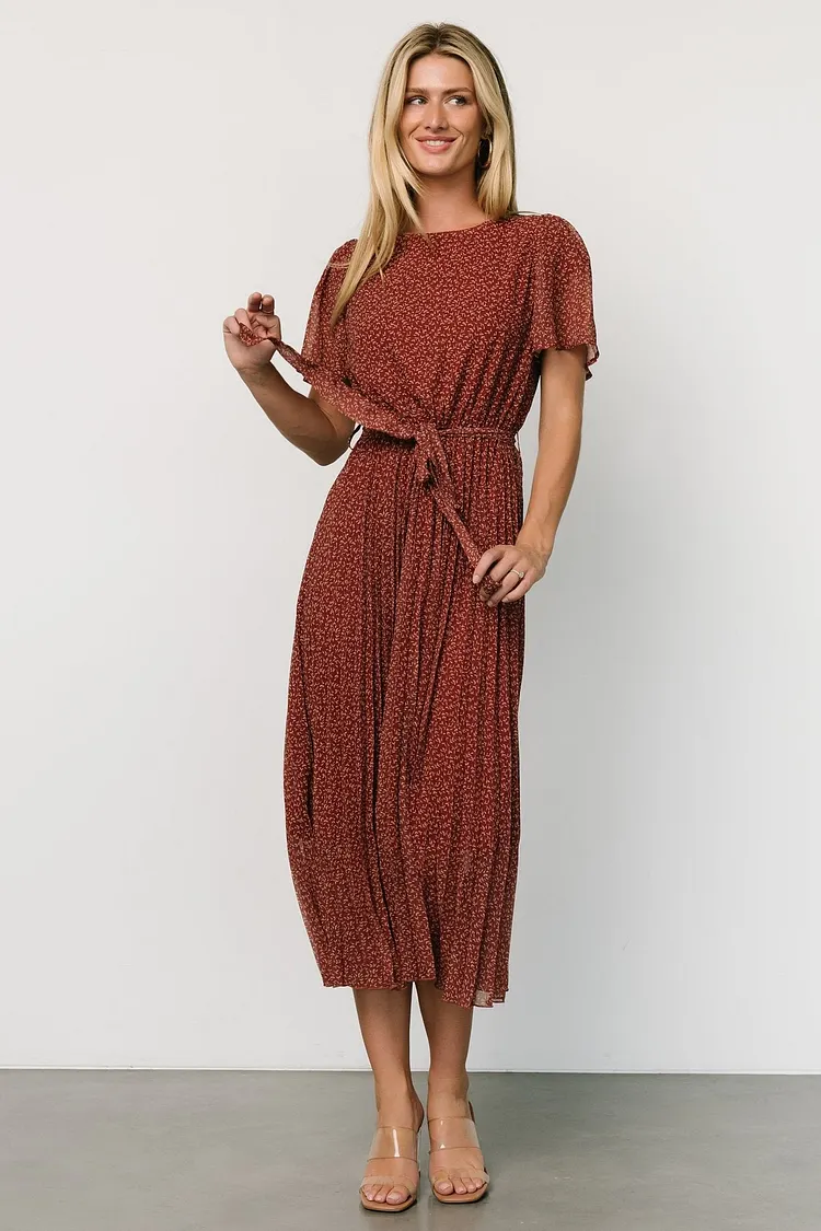 Elegant Pleated Midi Dress - Dark Rust