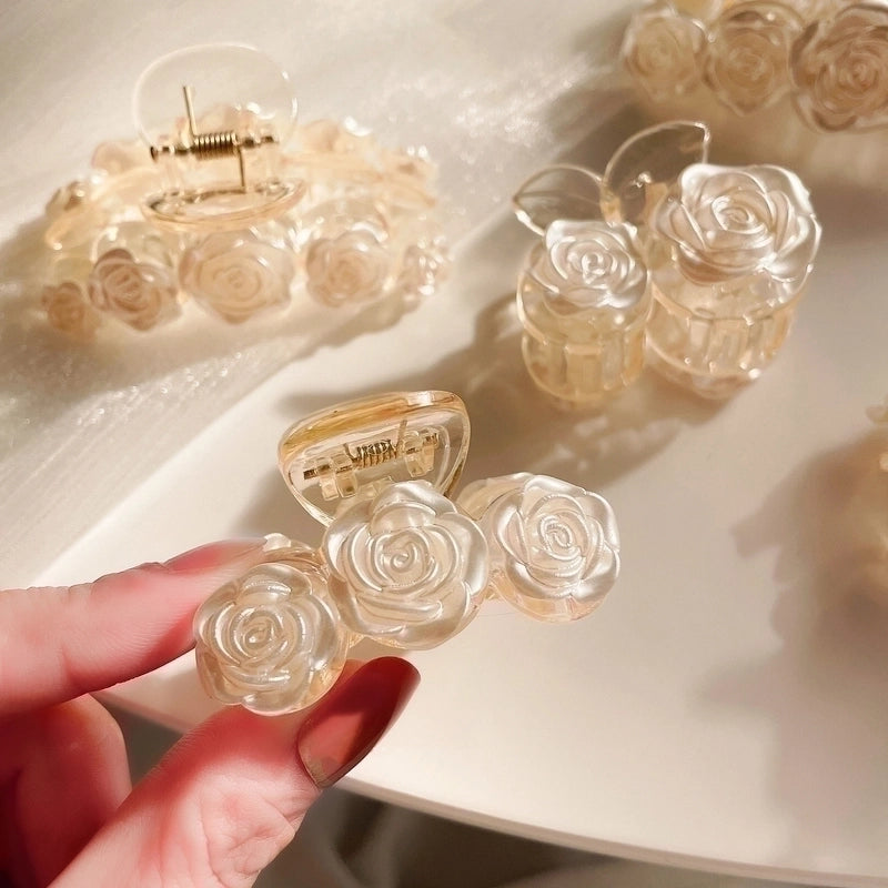 Women’s Sweet Flower Resin Hair Claws