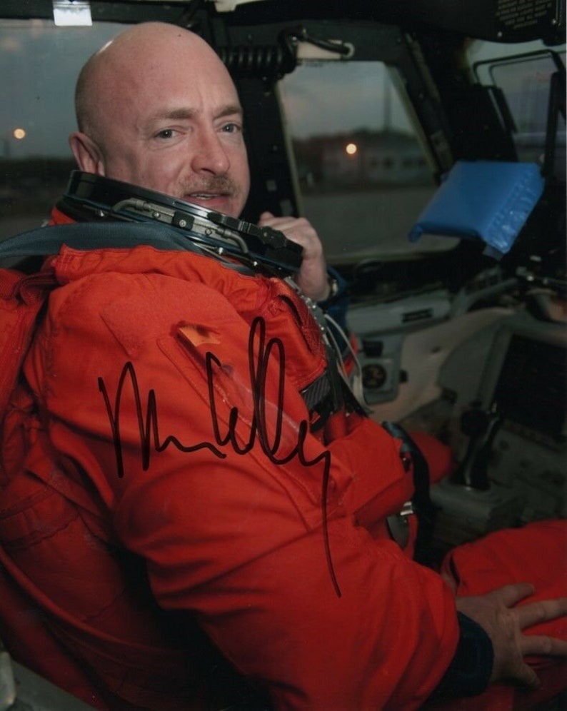 Mark kelly signed autographed nasa astronaut Photo Poster painting