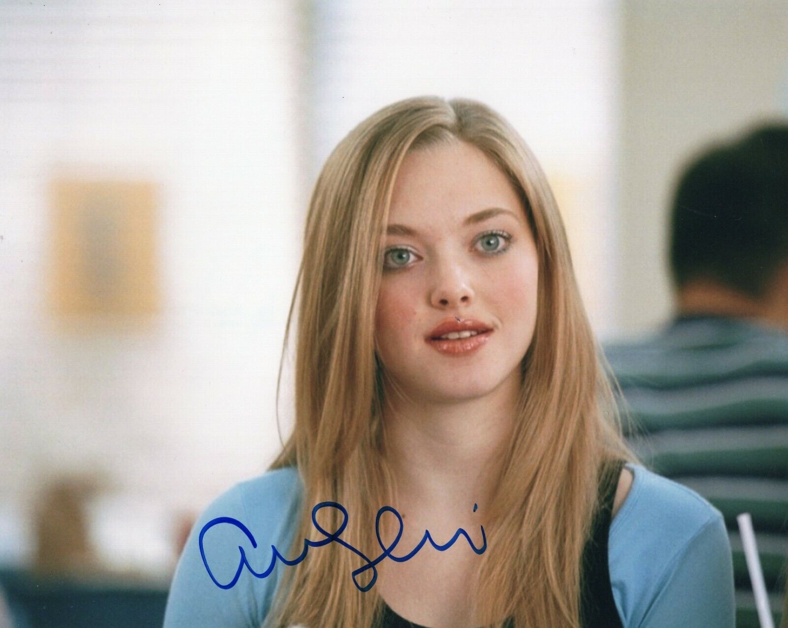 Amanda Seyfried Actress Signed 8x10 Photo Poster painting w/COA Mama Mia Mean Girls