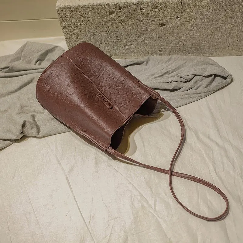Women's Bag Pleated Leather Bucket Bag New Ladies Slung Shoulder Shopping Bag Fashion Women's Bag