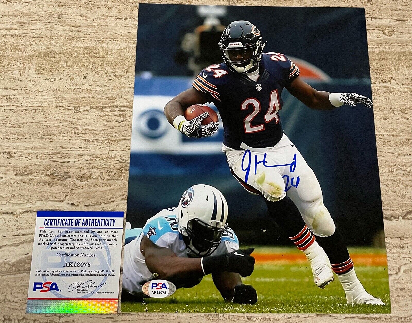 Jordan Howard Chicago Bears Autographed Signed 8X10 Photo Poster painting PSA/DNA COA