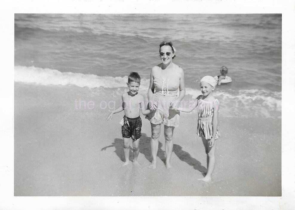 Vintage FOUND BEACH Photo Poster painting bw POINT PLEASANT NEW JERSEY Original Snapshot 13 19 J