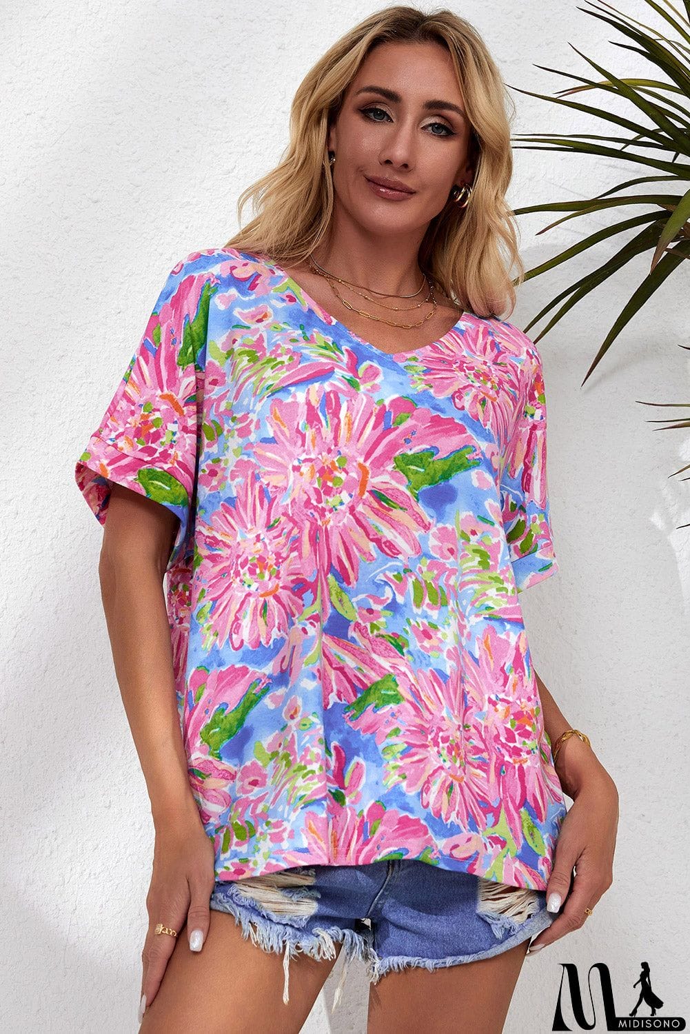 MidiSono - Pink Floral Print V Neck T Shirt