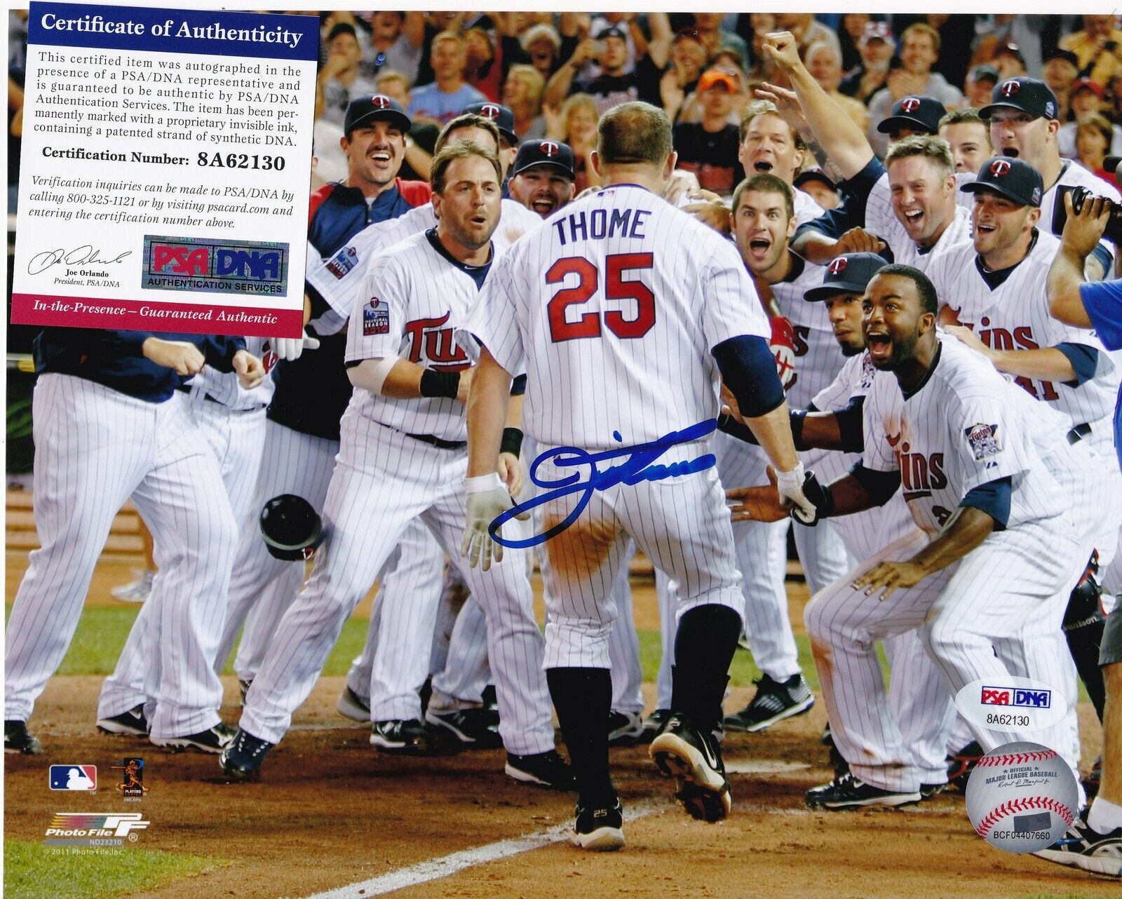 JIM THOME MINNESOTA TWINS PSA/DNA AUTHENTICATED ACTION SIGNED 8x10