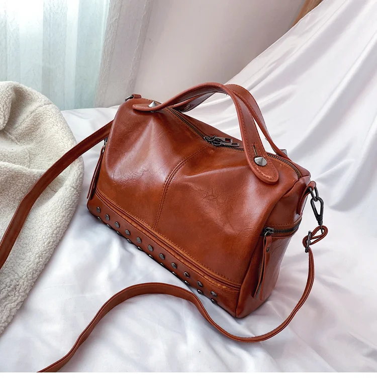 Single Shoulder Diagonal Bag Soft Leather