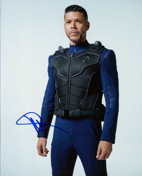 Wilson Cruz (Star Trek: Discovery) in-person signed 8x10 Photo Poster painting