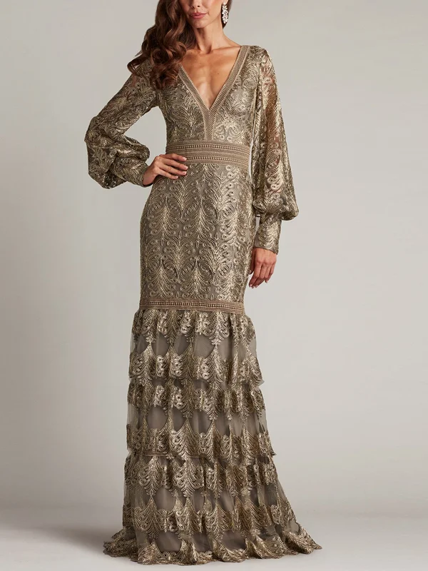 V-neck Lace Solid Color Maxi Dress