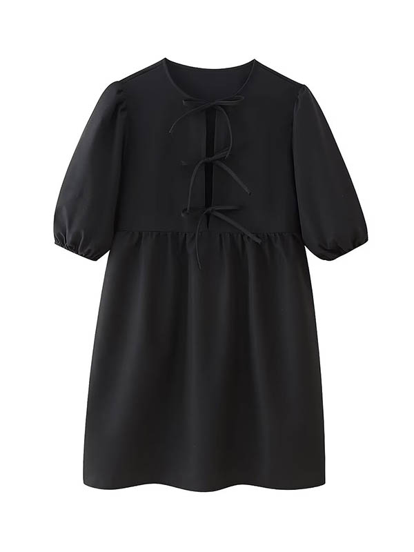 Hollow navel pleated top