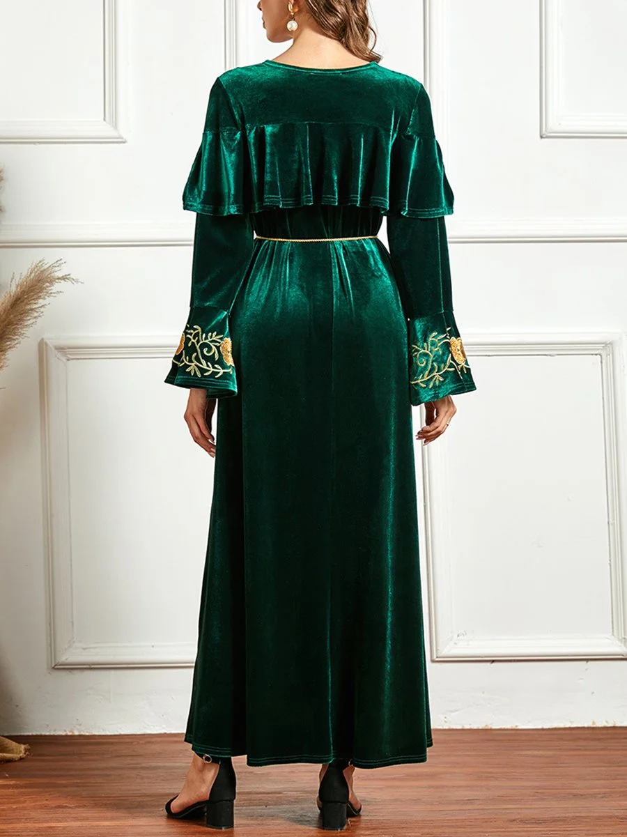 Elegant velvet long sleeve dress
