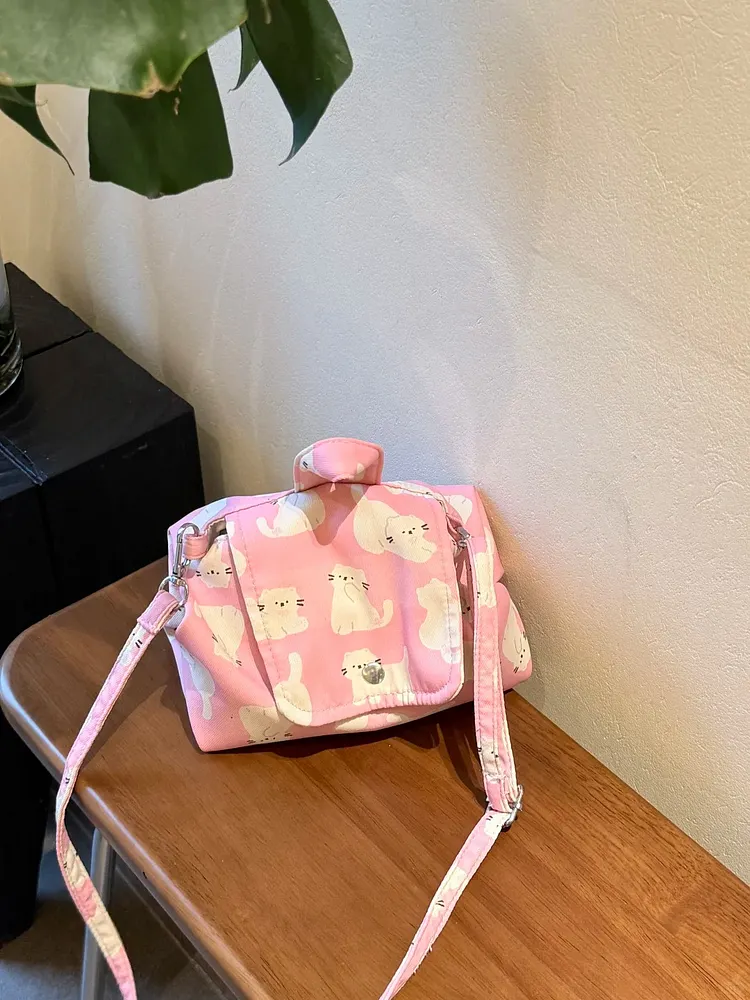 Cute pink cat pattern crossbody bag