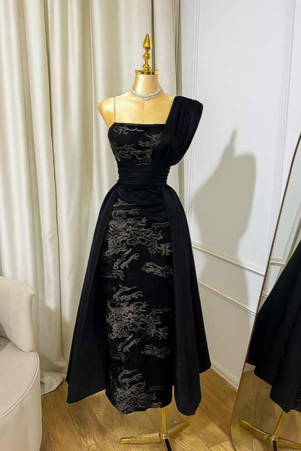 Lussooy Charming Black Embroidery One Shoulder Sleeveless Prom Dress with Train 