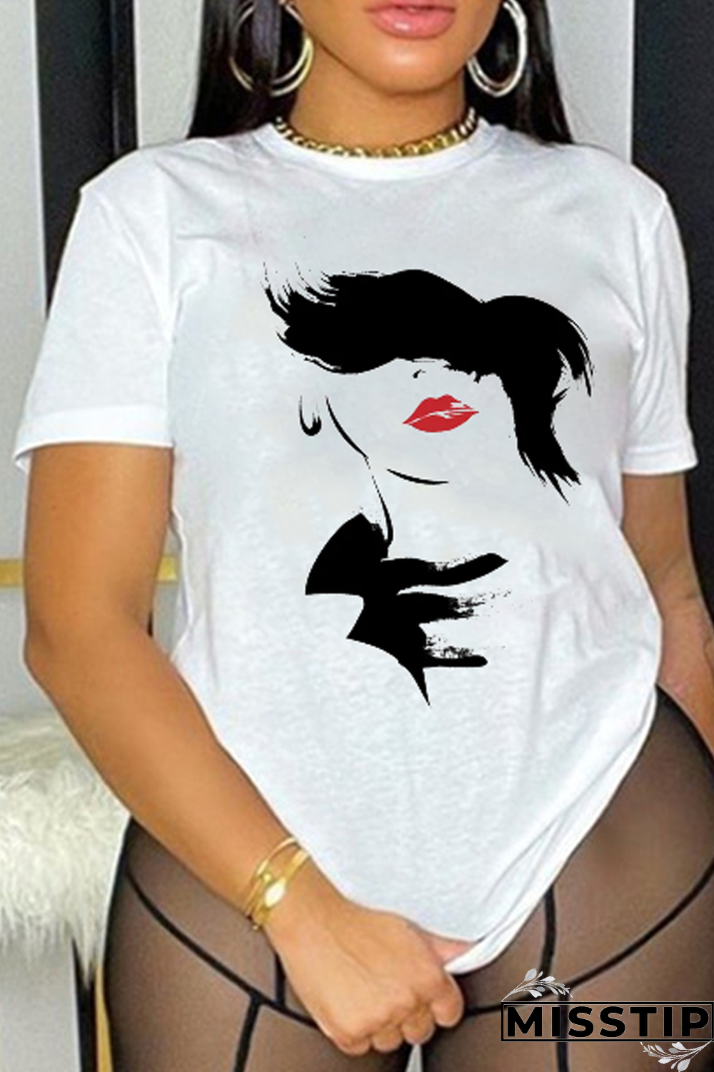 Red Street Print Patchwork O Neck T-Shirts