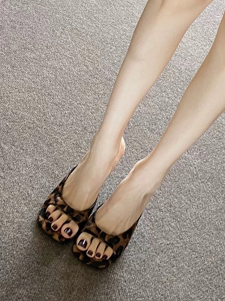 Yyvonne High Heel French Small Cool Slippers Fairy Shoes 2025 New Summer Fashion Outside The Temperament Of Niche Sandals