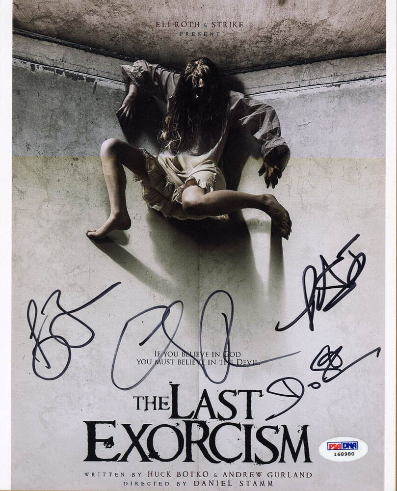 Last Exorcism CAST SIGNED 8x10 Photo Poster painting Ashley Bell Eli Roth PSA/DNA AUTOGRAPHED