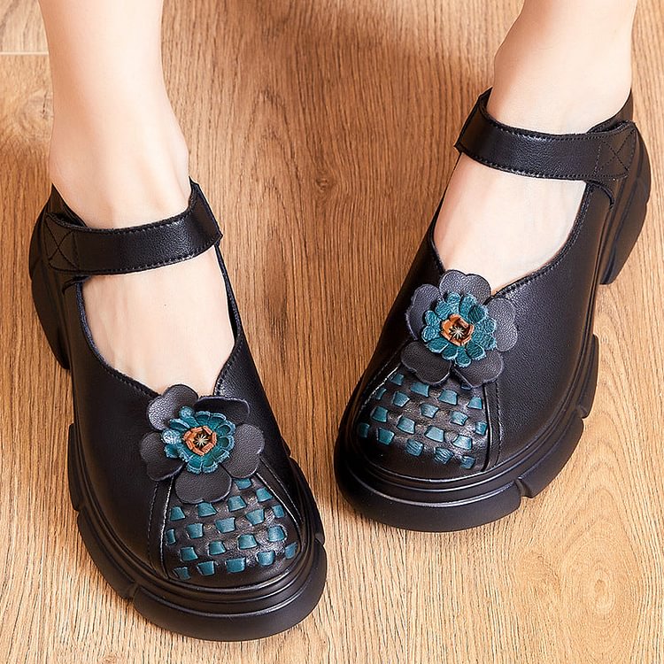 Women Retro Flower Plaited Leather Casual Shoes