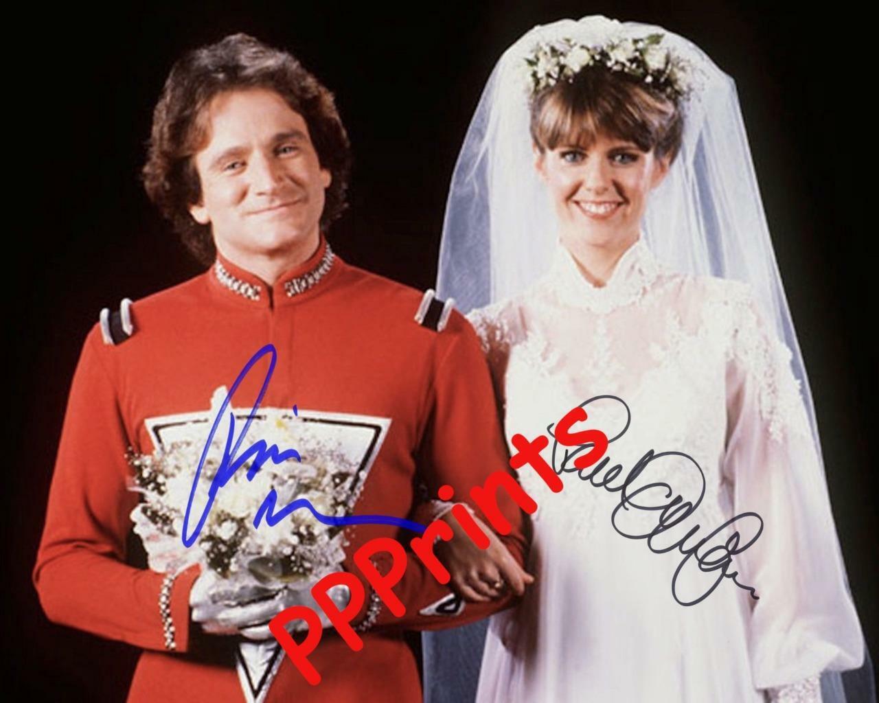 MORK AND MINDY ROBIN WILLIAMS , PAM DAWBER AUTOGRAPH 10X 8