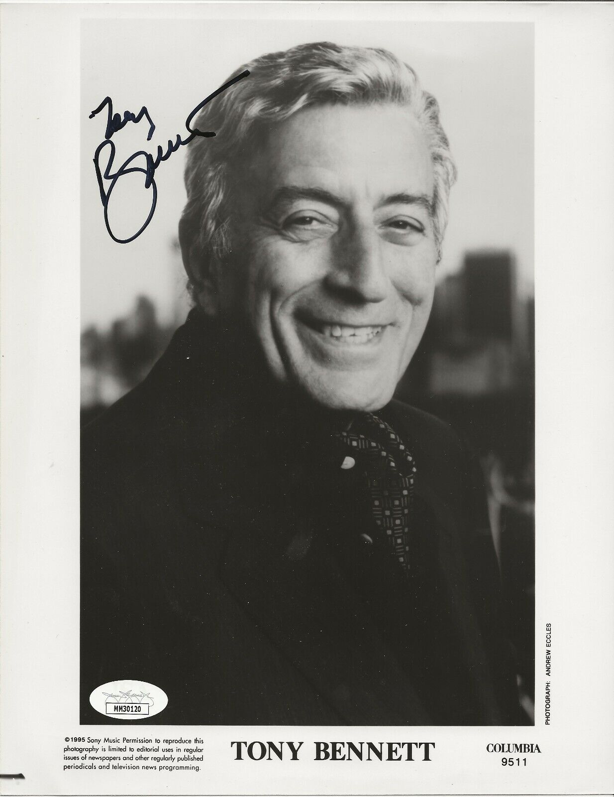 Tony Bennett REAL hand SIGNED 8x10 Photo Poster painting #5 JSA COA Autographed