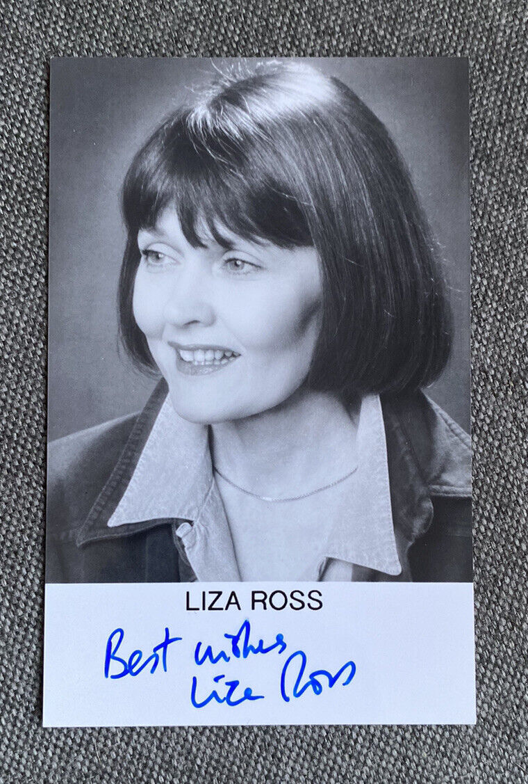 Liza Ross Autograph Card 3 1/2x5 1/2in Autographed Signed