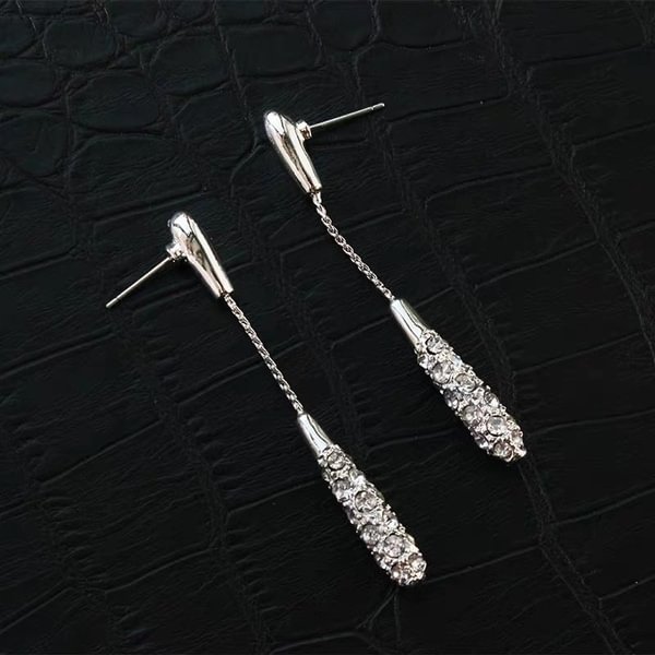 New Hot Style Earrings Female Fashion and Elegant Long Drop-shaped Alloy Earrings Earrings - Shop Trendy Women's Fashion | TeeYours