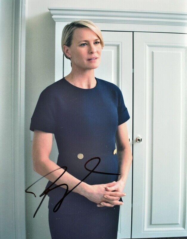 Robin Wright Signed - Autographed House of Cards - Claire Underwood 11x14 Photo Poster painting