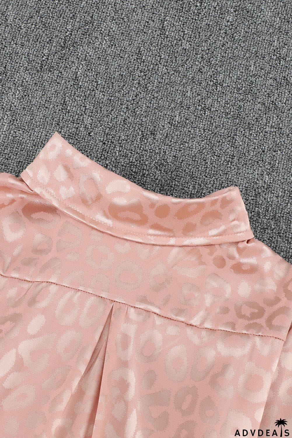 Turn-down Collar Embossed Button Shirt