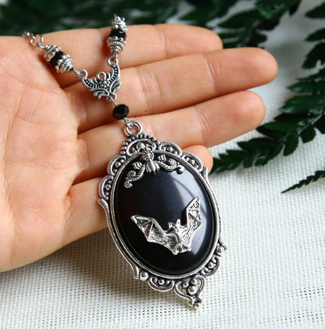 Halloween Bat Retro Necklace Earrings and Ring Set