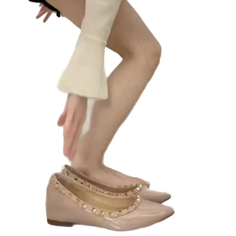 Breakj Breakj Tip-Tip Flat Shoes Small Heightened Rivet Patent Leather 2025 New French Temperament Large-Size Single Shoes