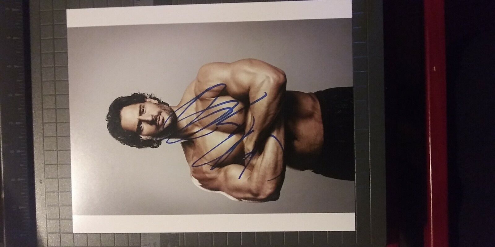 Joe Manganiello signed 8x10