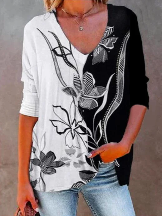 Women 3/4 Sleeve V-neck Printed Top