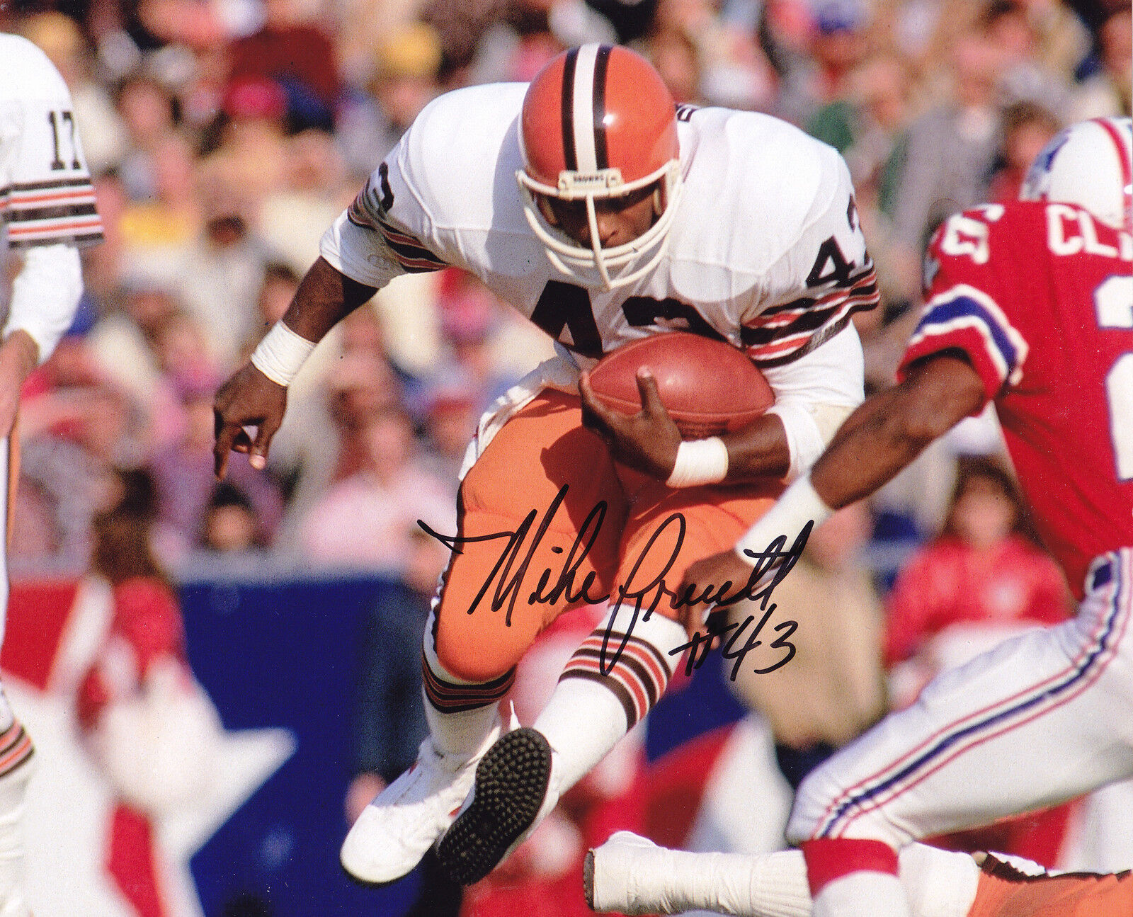 MIKE PRUITT CLEVELAND BROWNS ACTION SIGNED 8x10