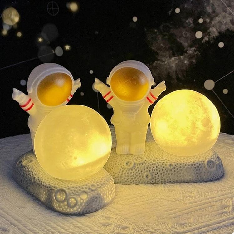 Astronaut Moon Night Light - Appledas