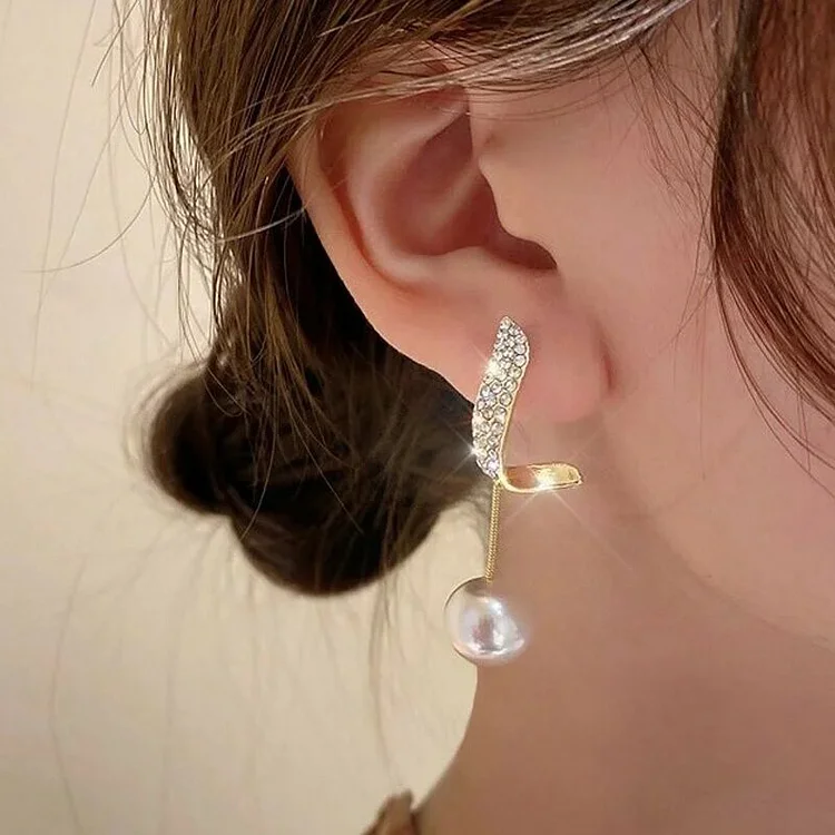 Rhinestone Freshwater Pearl Earrings